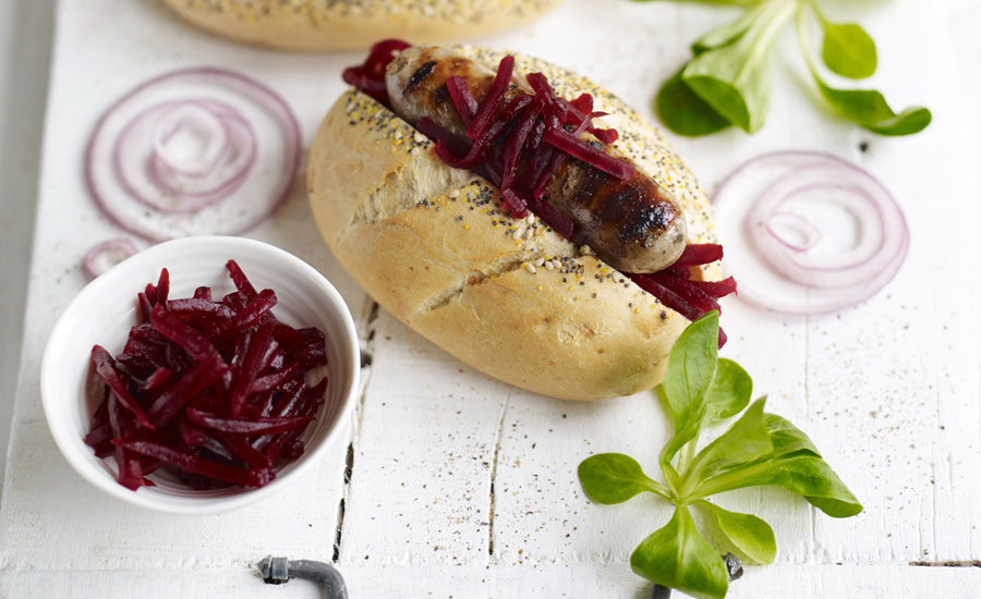 Hot-dog-with-shredded-beetroot